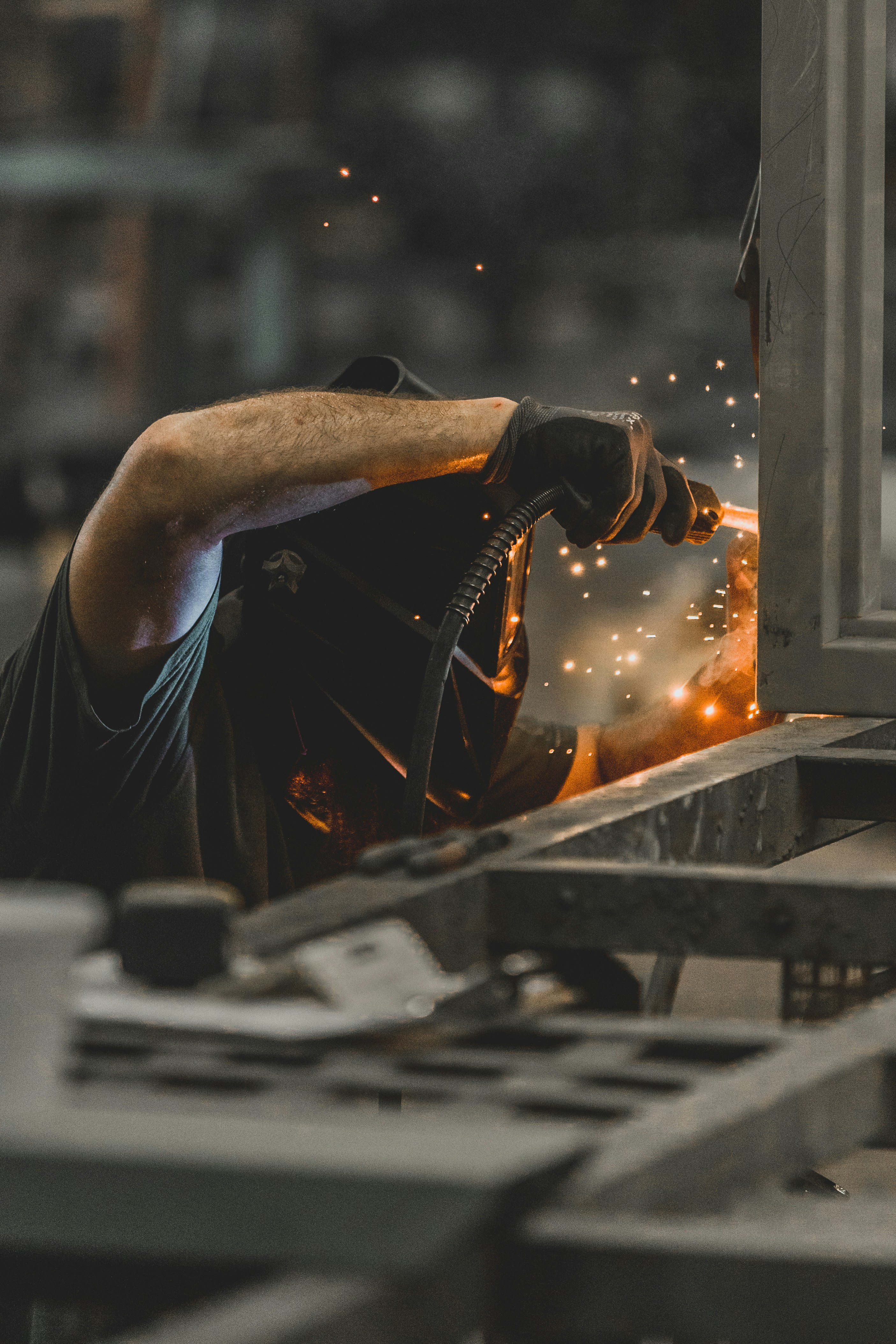 SteelwaveX stainless steel fabrication and cleanroom equipment